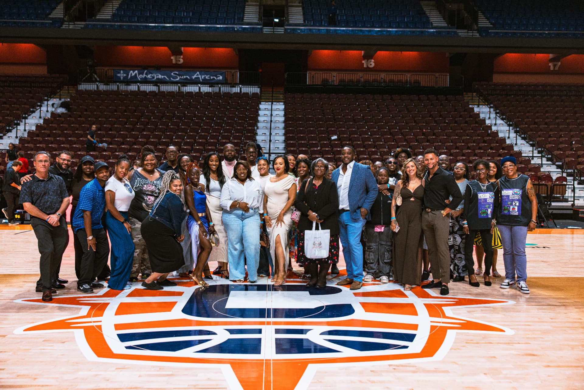 Courtside Connect at Mohegan Sun Arena